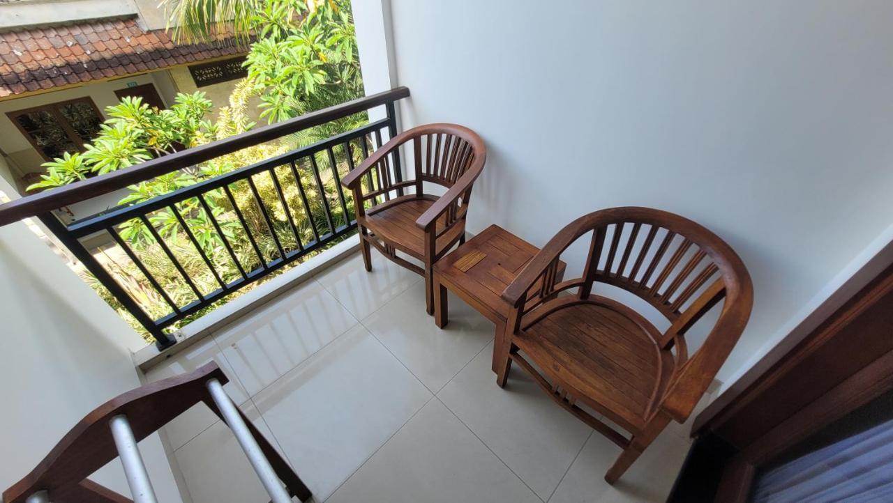 Sandat Hotel Legian Exterior photo