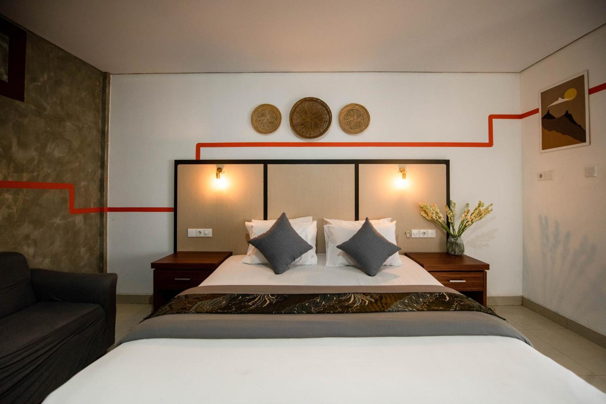Sandat Hotel Legian Exterior photo